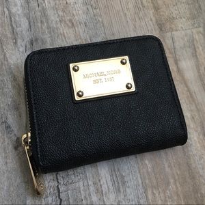 Michael Kors zippered wallet